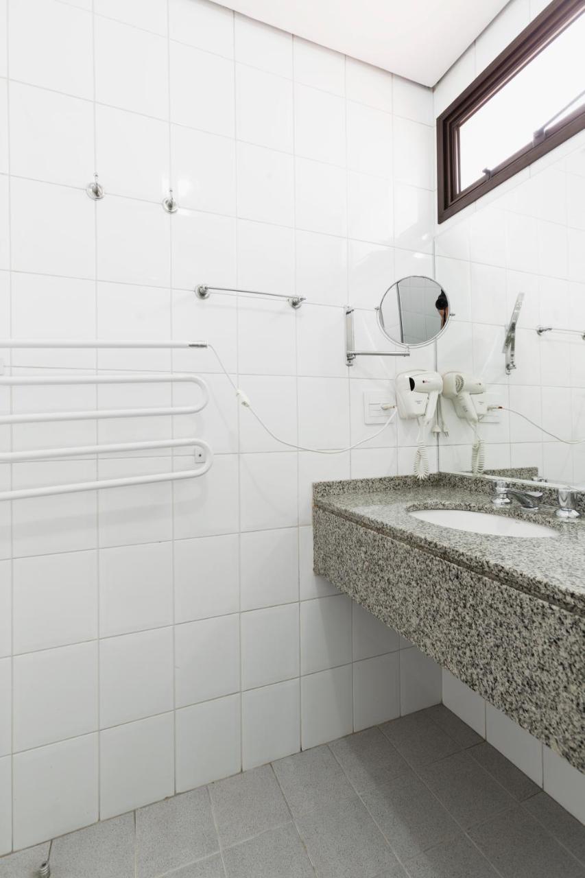 Saint Lawrence - 30M Metro Paraiso Sao Paulo Dış mekan fotoğraf